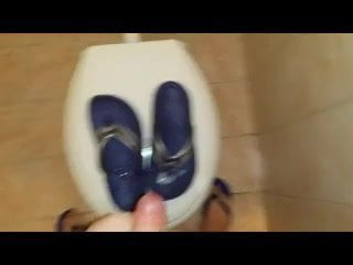 Cum on flip flops find at my GYM
