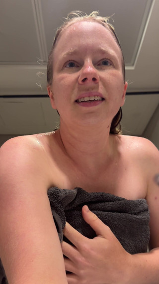 Intimate Shaving in the Bathtub