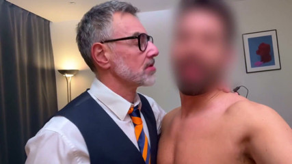 Breeding My Boss in a Suit