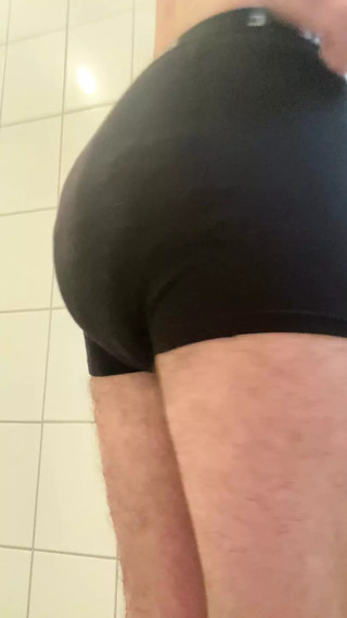 Diaper Teen jerk off