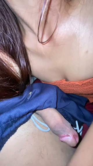 18 years old Cute Pinay Blowjob! cum on Tits!
