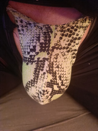 I really like the snake string