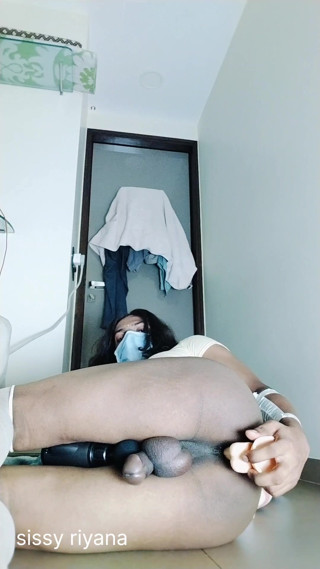 Indian sissy girl riyana small pines Hand free cum thumbnail
