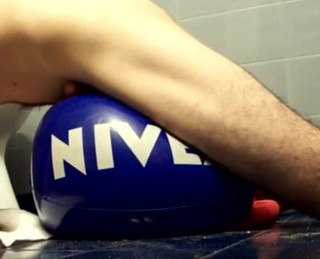 Nivea Beachball