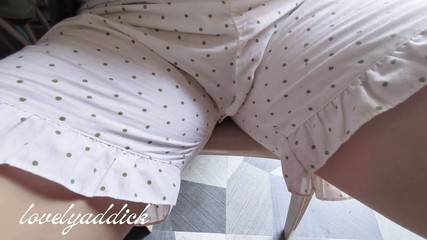 Butas ang short ni tita walang panty Not wearing panty