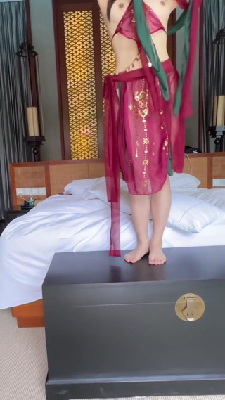 Lulu Wild- Asian JAV Actress Creampied in Paradise