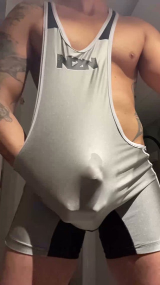 Muscle jock in lycra with huge cock thrusting until he cums