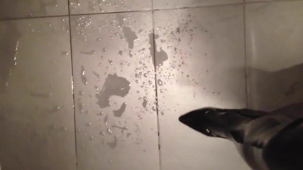 Latex Shower1