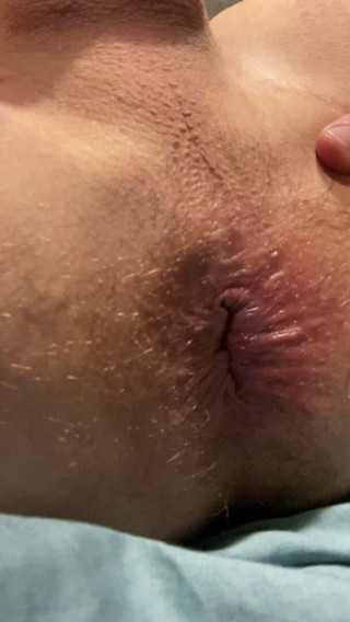 Sluts hubby fucks knotted dildo