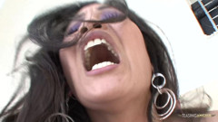 Jessica Bangkok engaged in the usage of a sexual object before to receiving a bodily pleasure by a male individual