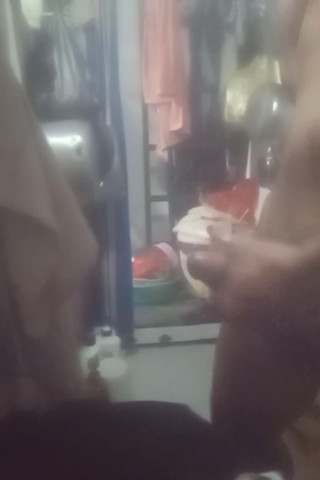 Cock plucking in the toilet thumbnail