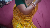 Aunty mai to bas Flat dekhne aaya tha, aap chuchi kyu dikha rahi hain