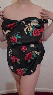 Cum Watch Secy Housewife Stip From Her Sexy Nightgown