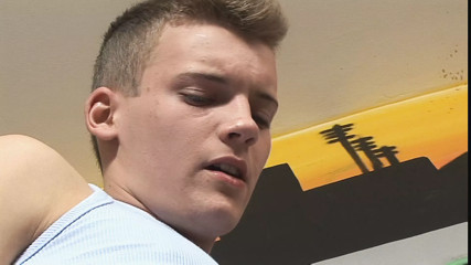 The young men blow themselves in the youth room