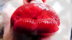Mushy Kisses Mesmerize
