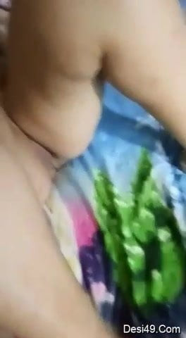 Desi wife caputed nude by husband