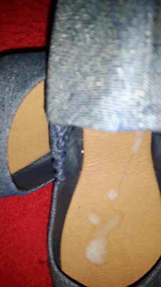 Cumming in friends flats