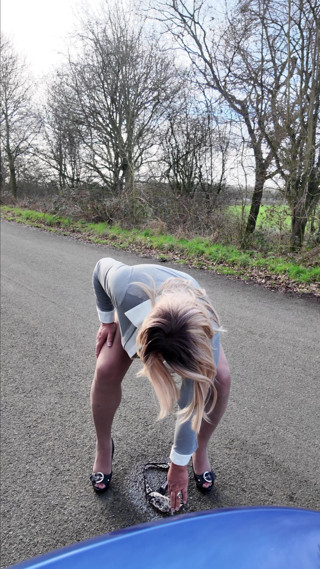 Sexy Crossdresser kellycd2022 out for an afternoon drive in pantyhose and heels thumbnail