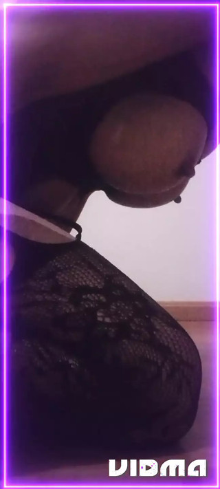 Laratransex Big Tits thumbnail