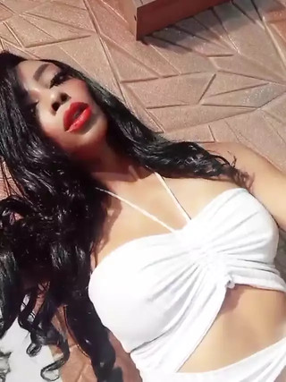 Hot Brianna Online now