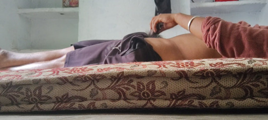 Ghode wala ki bhabhi ko dekha raat ko sex karte hue