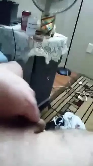 This guy the loser
