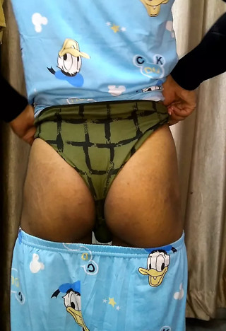 Sexy Young CD Showing Ass Part 1