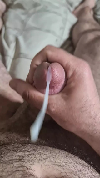 Turkish Gay 34j. jerked a lot of cum