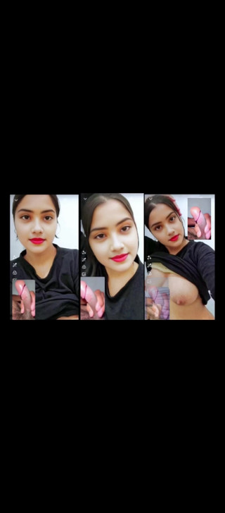 Beautiful School Girl Showing Boobs for her Teacher on Whatsuup  Video call, viral whatssup video call sex chat xxx video