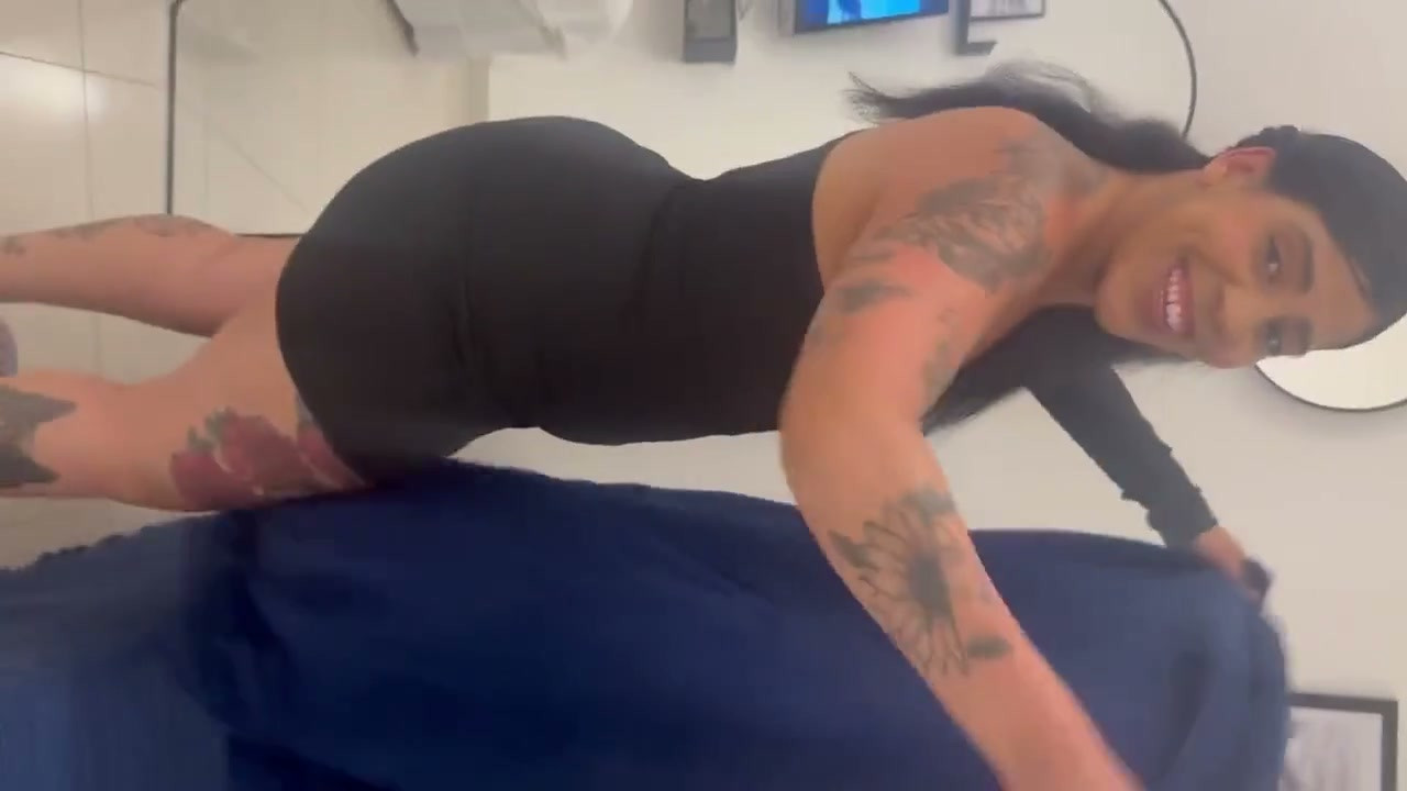 Two Trans Women Really Fuck My Pussy and Leave It Wet