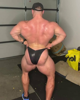 Like my black posers?