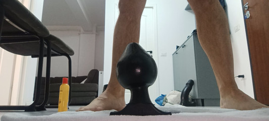 The joy of the juicy ass receiving a big tunnel in it!