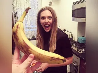 elizabeth olsen jerk off challenge