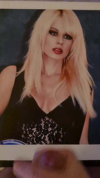 Orianthi cum tribute