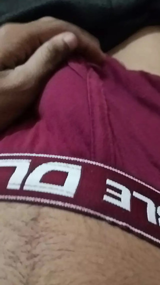 mera Chhota bhai hand practis kar raha hai