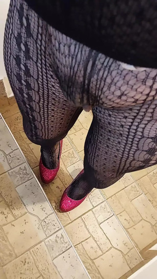 New rags and high heels of the biggest among crossdressers