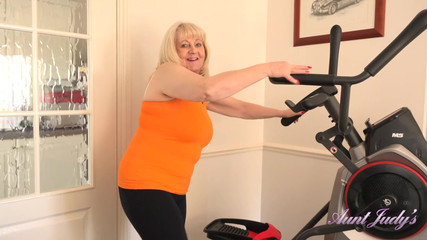 Auntjudys - Working Out With Busty 64Yo Gilf Katie Wish
