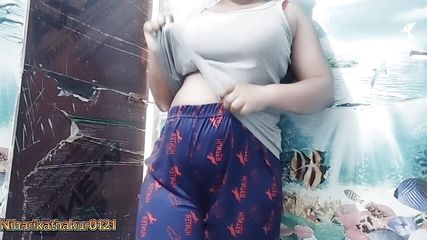 Sofia Ansari's viral bathroom video