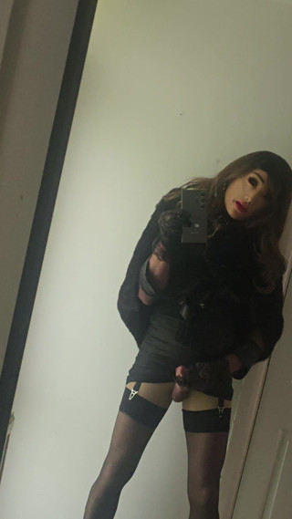 Fur coat no knickers thumbnail