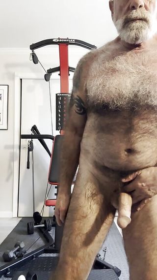 Naked BowFlex Workout Leads to Cumming
