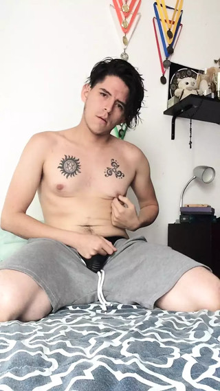 Fresh out of the shower, jacking off