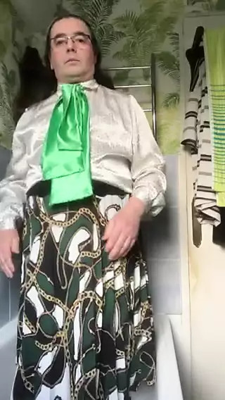A pee thumbnail