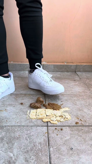 Teenboy Nike Air Force 1 Crush Food