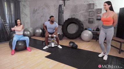 Momxxx - Interracial Threesome with Gym MILF