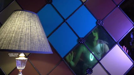 Kiss Your Stepmother as if She Was Your Girlfriend