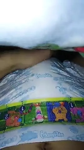 Mamypoko diaper humping cum