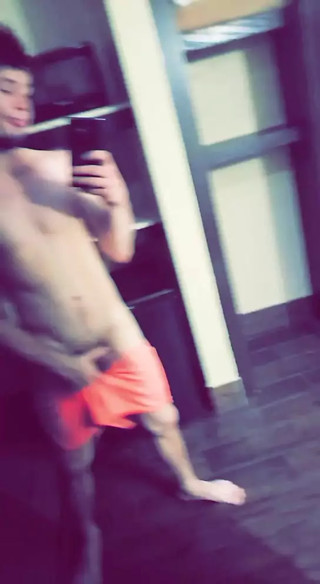 MIRROR DICK PLAY