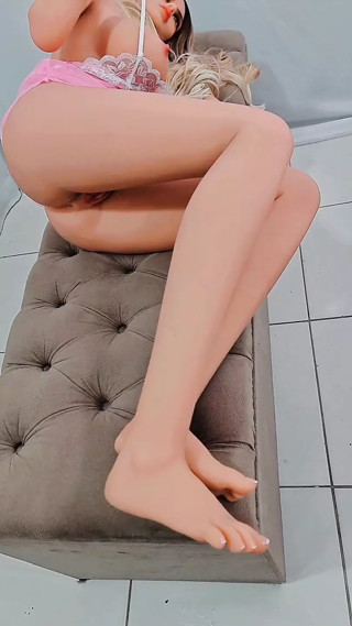 MEL DOLL SEXY