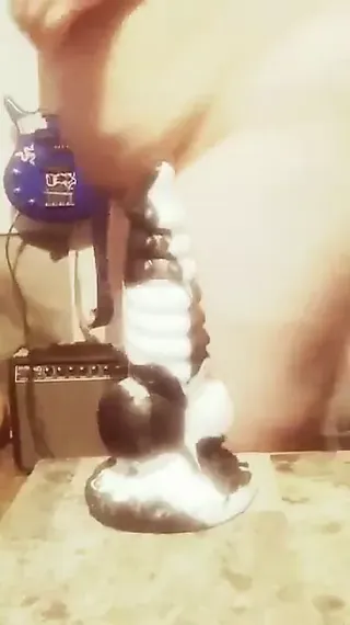 /beam/67a861a5cc498f247e7e6401