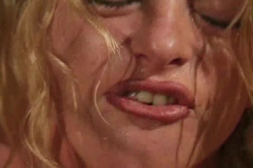 Classic blonde MILF slut enjoys hardcore fuck